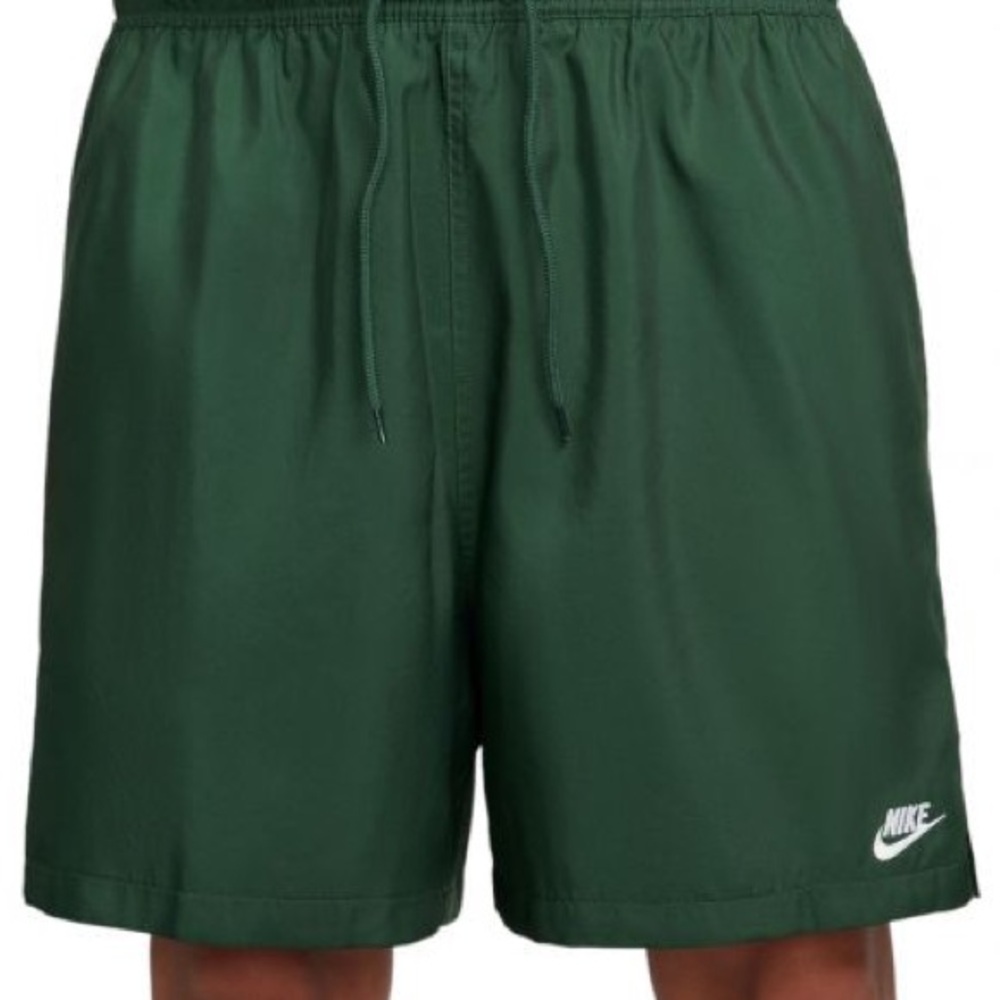 Nike Club
Men's Woven Flow Shorts